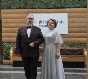 Семейный дуэт Суховых выступит в ЦОК ВКС Семейный дуэт Суховых выступит в ЦОК ВКС